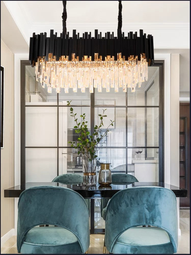 Candelabru cristal dreptunghiular negru 10xE14 40W 230V, montat deasupra mesei de dining intr-un interior modern