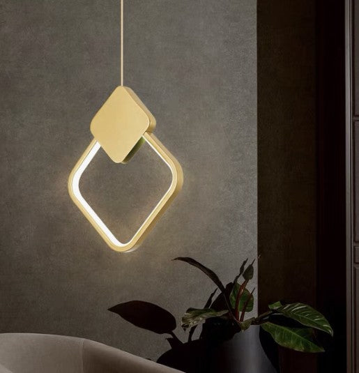 Lustra LED romb aurie suspendata, ambientala in interior modern, 13W lumina calda