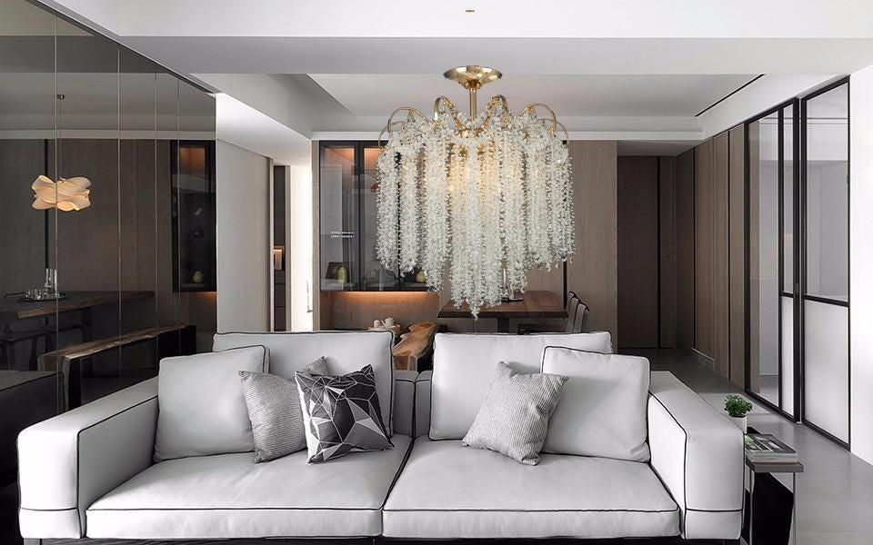 Candelabru cristal modern D30cm, 3xE14, max 120W, cu siruri de cristale din sticla stil glicina, montat in living