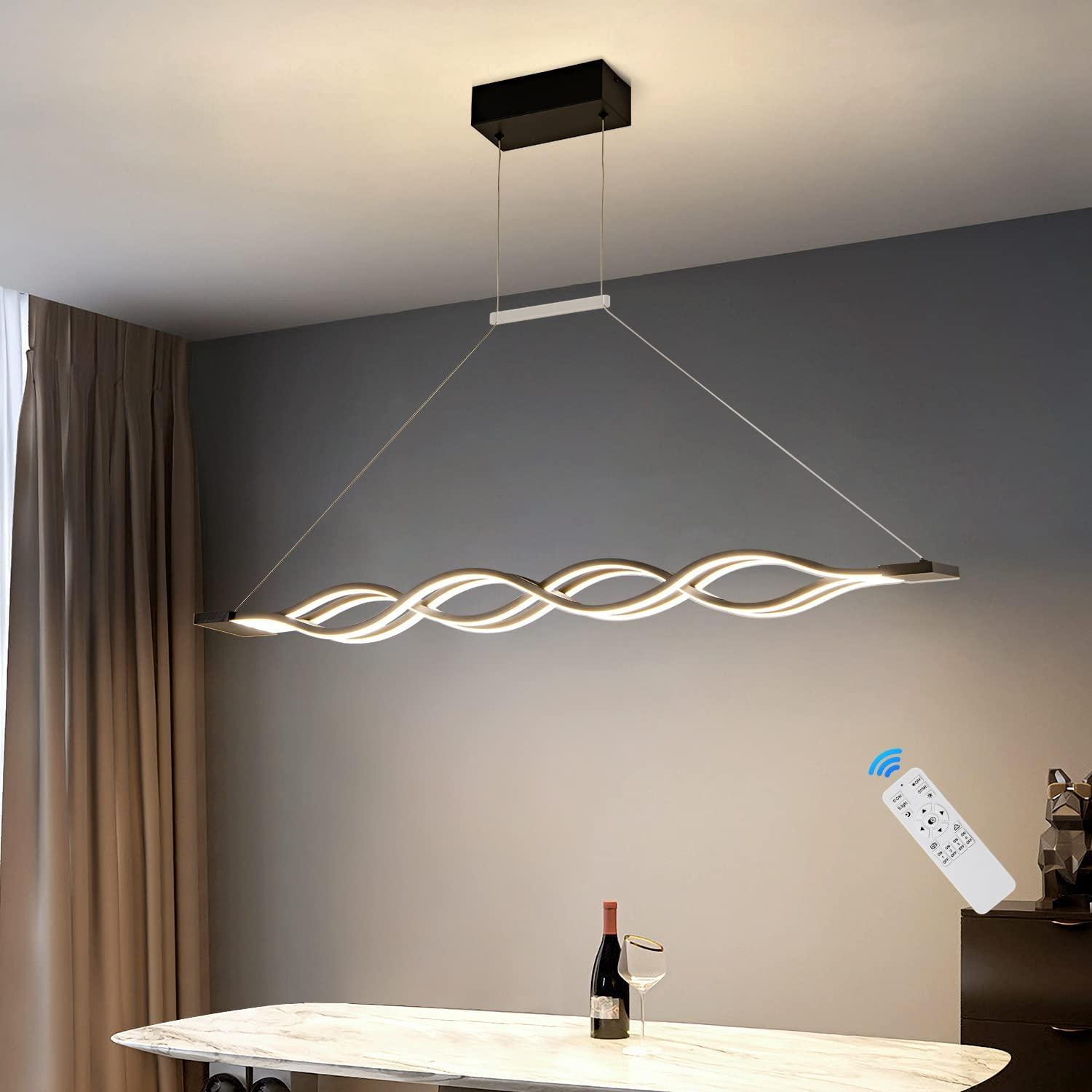 Lustra LED val neagra suspendata deasupra mesei de dining, controlata cu telecomanda WiFi 2.4G
