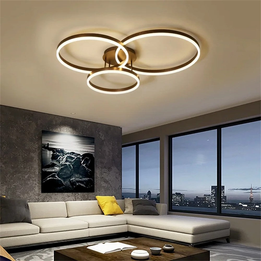 Lustra LED 160W cu 3 inele, lumina reglabila 3000K-6500K, montaj tavan, finisaj negru, intr-un living modern