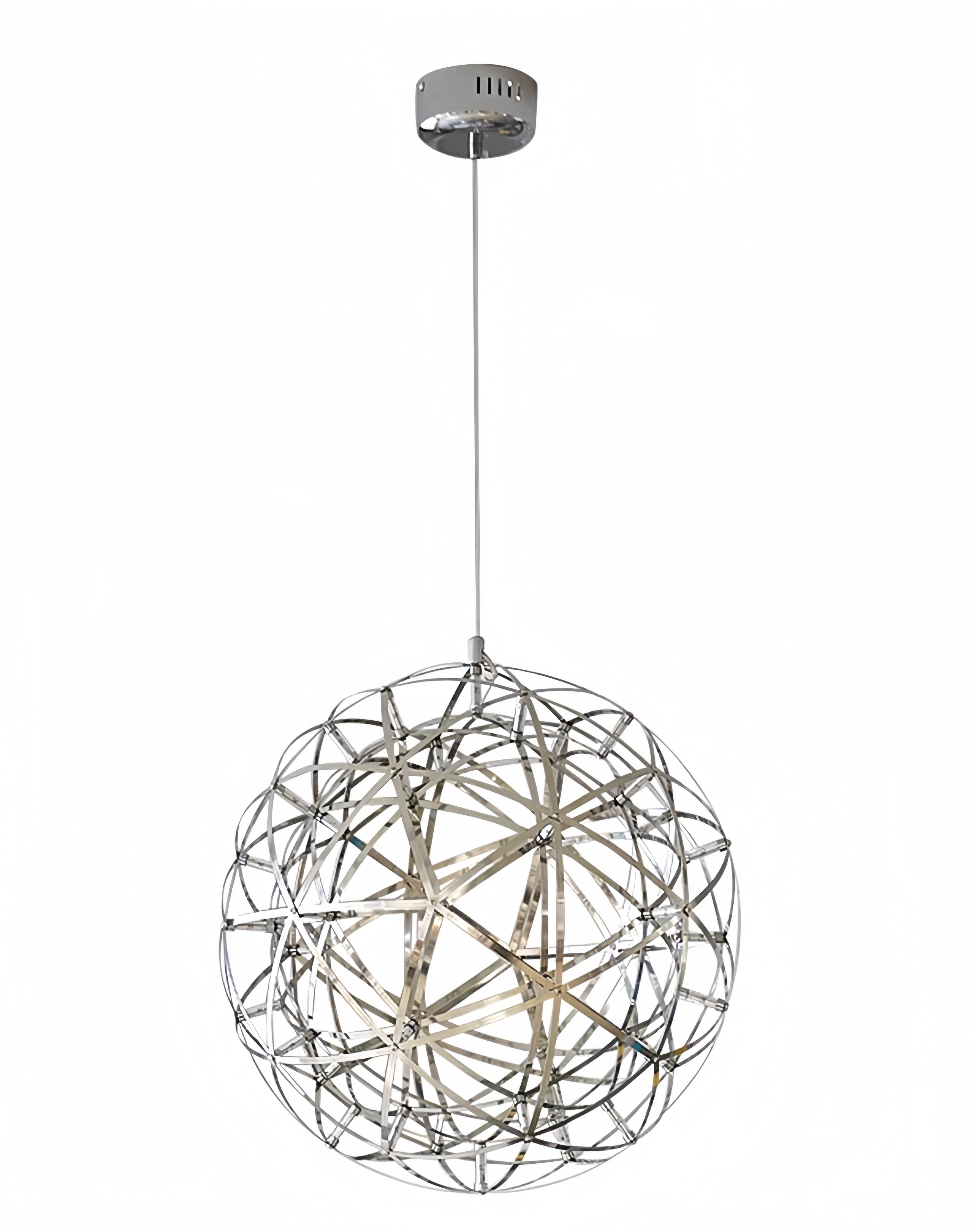 Lustra LED sferica din metal cromat, design geometric intretesut, suspendata pe cablu reglabil, fond alb