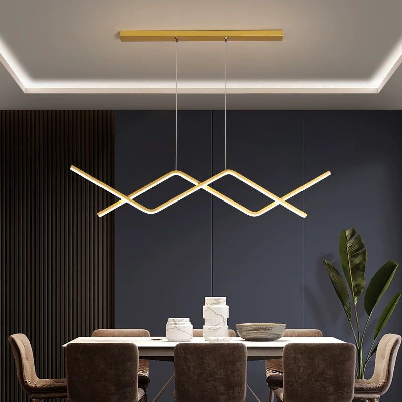 Lustra LED suspendata aurie 92W, forma sinuoasa, 3000/4000/6500K, deasupra mesei de dining pentru 6 persoane