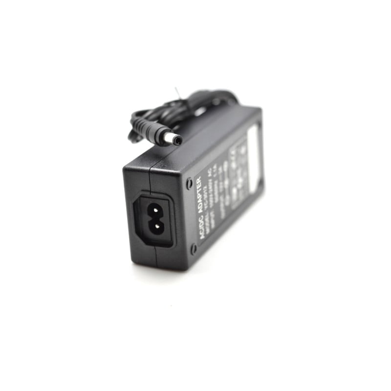 Alimentator Transformator Stabilizat 220V, 12V, 3A