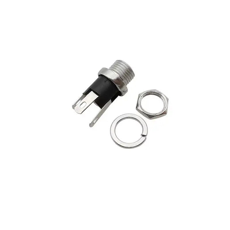 Mufa de Alimentare DC 2,1mm Mama de Plastic / Montabila