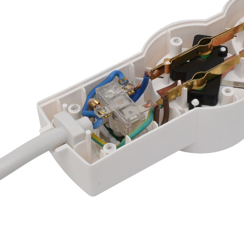 Prelungitor Electric cu Intrerupator, 3 Prize si Protectie Copii, Cablu 3x1mm / 1,5m